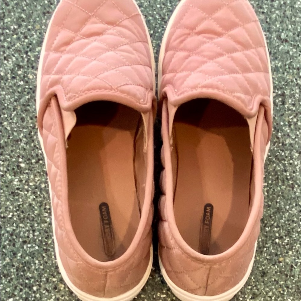 Time & True Shoes - Picture 2 of 3